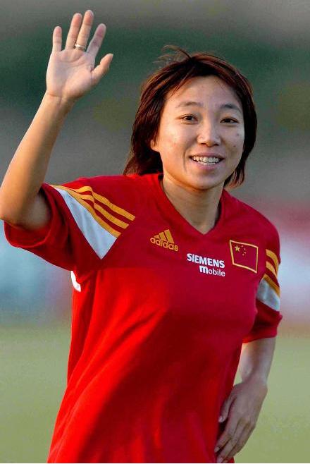 盘点足球场上拼搏时刻,盘点足球场上的换人奇迹