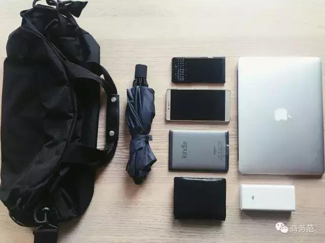 我翻了13个男人的包包，金牛座的男人最爱买买买？