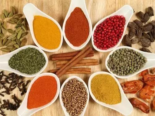 所有香料调料大全详解,香料知识和菜品