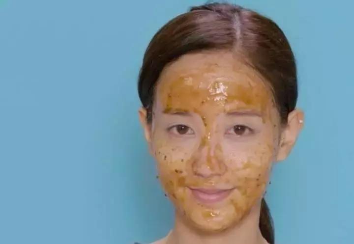 蜂蜜面粉自制美白面膜,鸡蛋面粉牛奶蜂蜜面膜美白