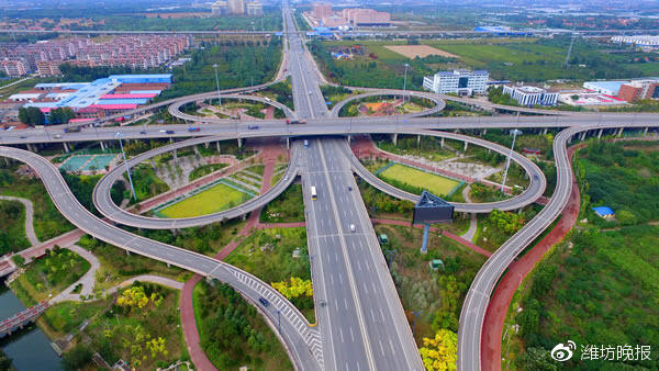 关于优化综合立体交通布局,海陆空的发展