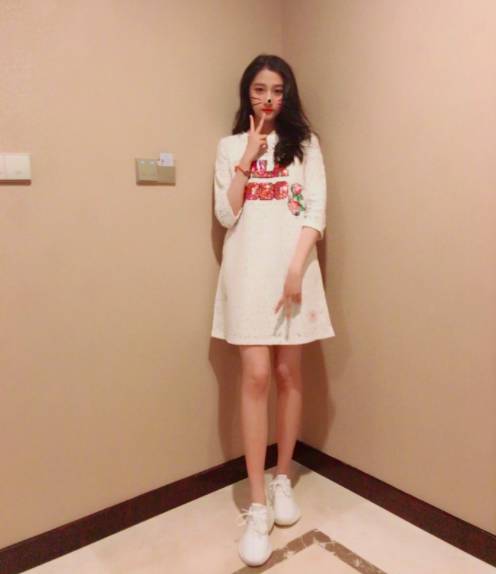 奔跑吧关晓彤和鹿晗迪丽热巴,鹿晗对关晓彤和迪丽热巴不同态度