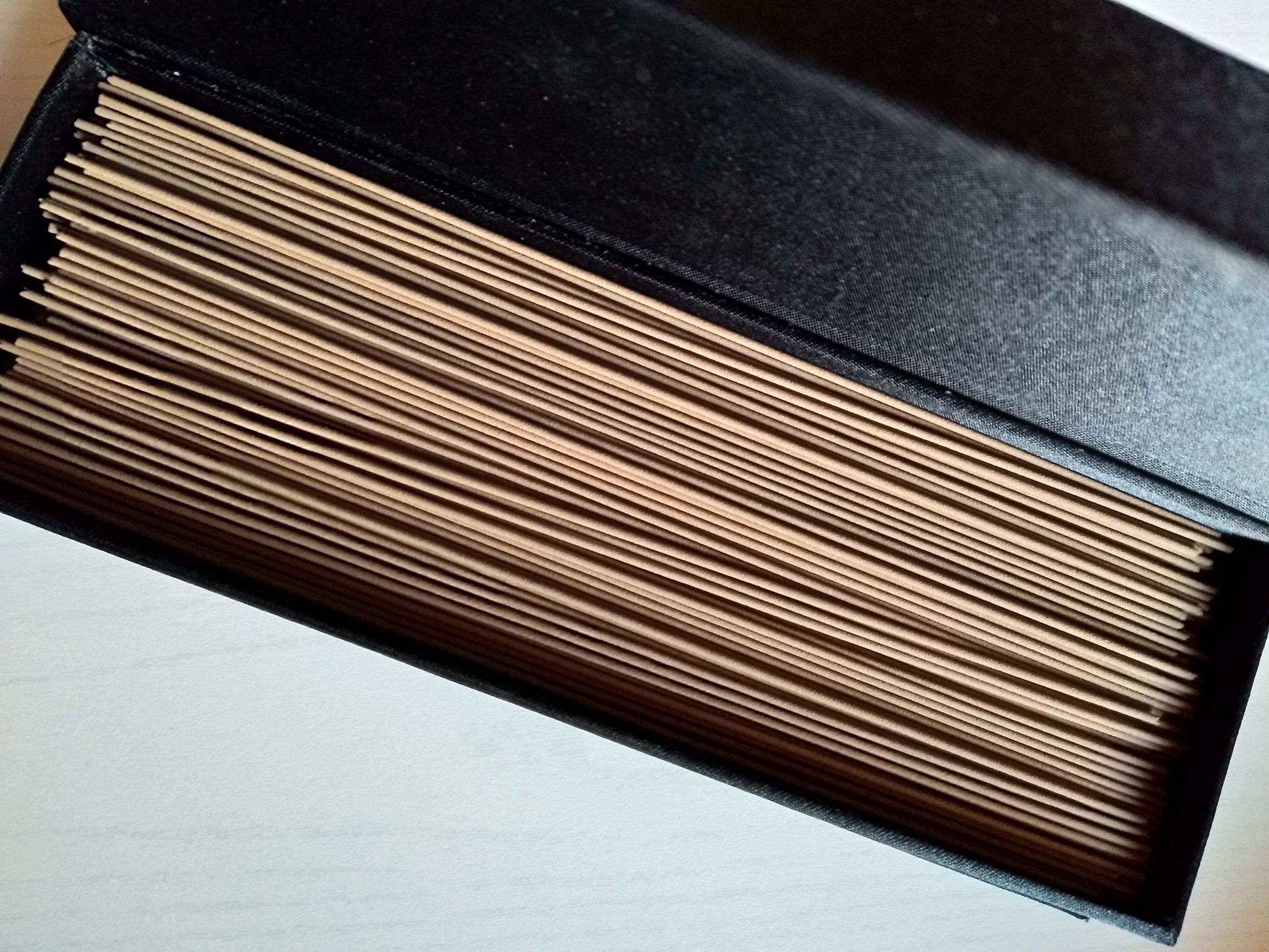 越南黄琪沉香手串真假,达拉干沉香手串真假鉴定