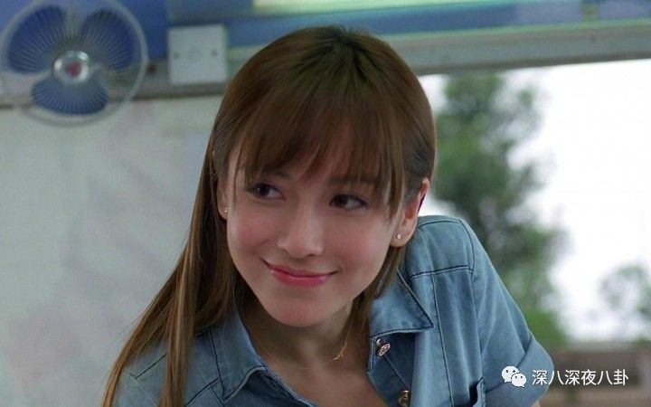 贵圈时刻是个暗流涌动的比拼场，比颜值，比衣品，比演技，比关系