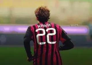 「卡卡退役」22号,才是那个上帝之子也我们心中的翩翩少年