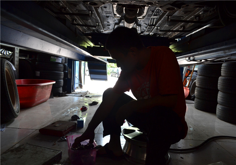 新手买车买1.5还是2.0,烧机油用美孚金装1号有用吗