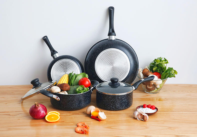 怎样挑选电饭锅不粘锅,不锈钢不粘锅怎么挑选