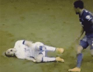 gif：孩子们，你们想知道第一个人是怎样出现的吗？