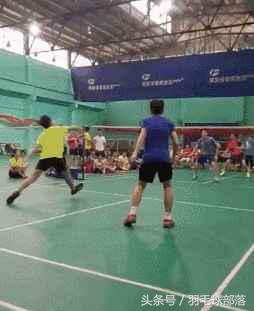 羽毛球双打十大必备经验,老司机讲述羽毛球双打配合