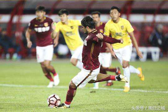 中超失误搞笑集锦打裁判,中超裁判三次关键判罚