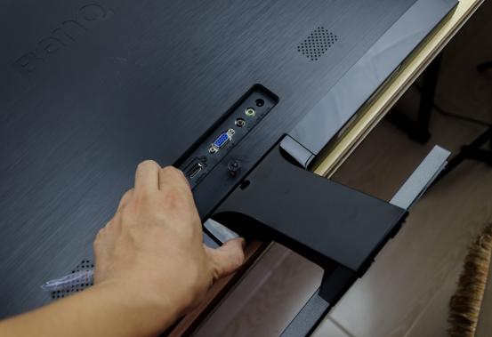 防止眼疲劳的显示器,经常看电脑眼睛累会近视吗