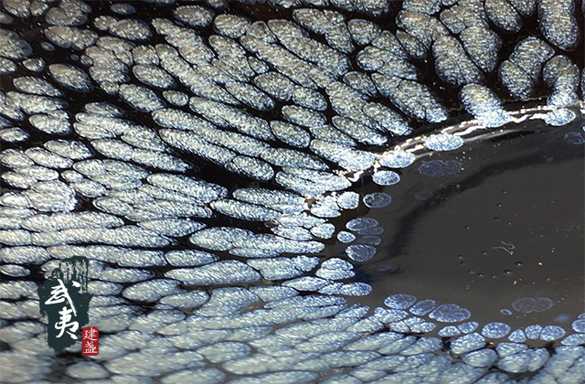 建盏跳釉会不会生锈,建盏底部生锈怎么办