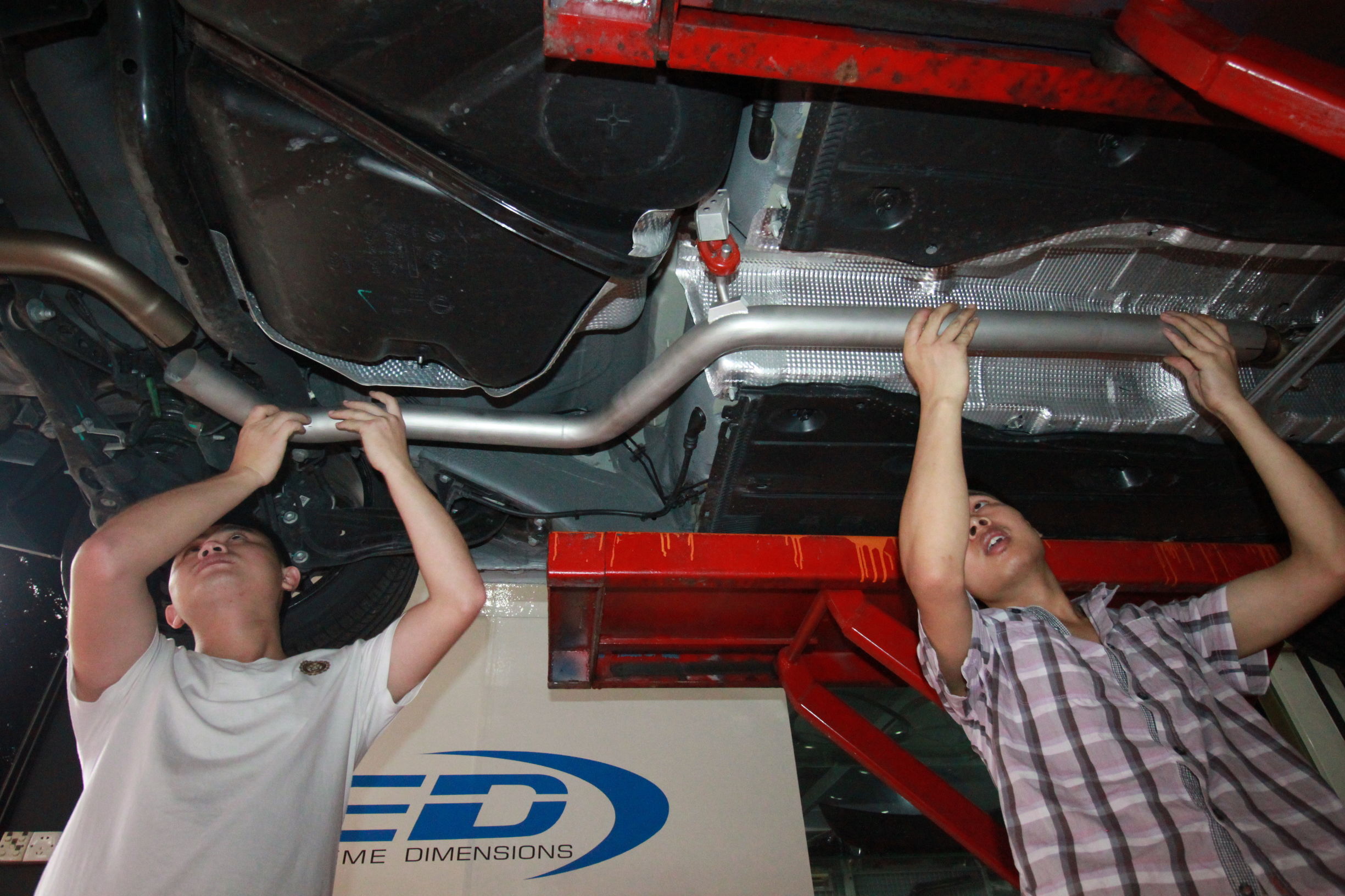 濂ヨ开a3鏀硅寰峰浗褰╄櫣鍠囧彮,濂ヨ开a3涓ゅ帰闆烽笩