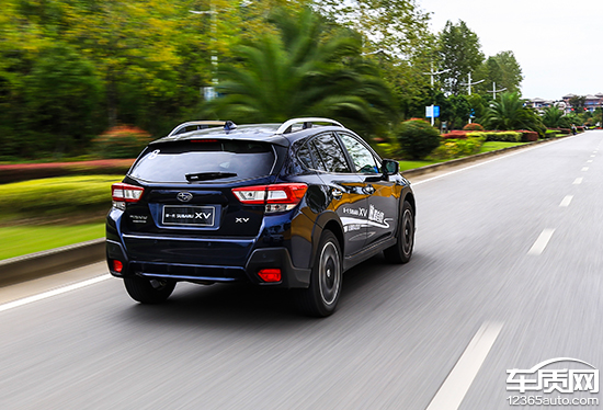 新一代subaruxv雪地,subaruxv跨界suv新体验