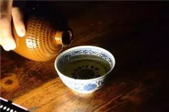 约会撩妹必备款,与女神约会喝酒的绝妙选择