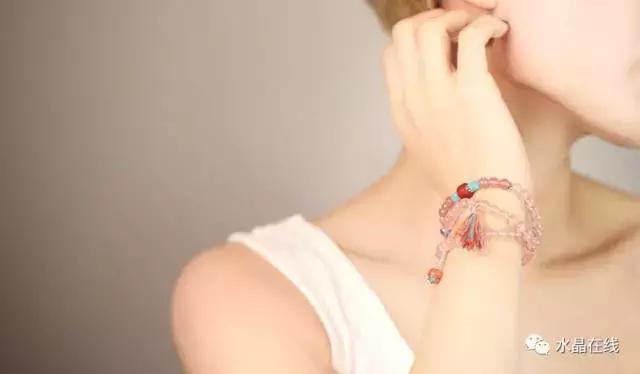 为什么女孩喜欢粉色,粉晶适合小女孩吗