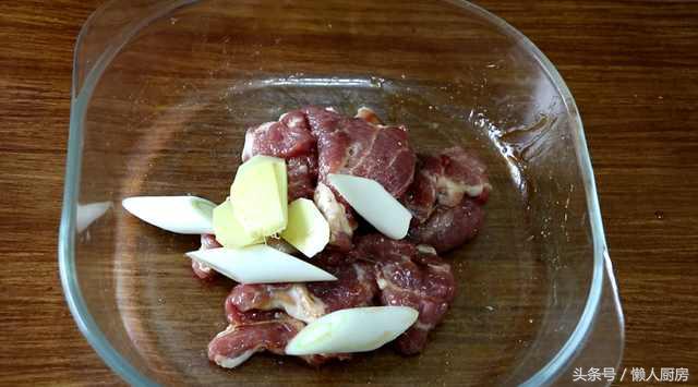 炸猪排做法儿童,无面包糠炸猪排怎么炸又嫩又酥