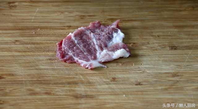 炸猪排做法儿童,无面包糠炸猪排怎么炸又嫩又酥