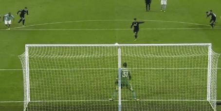 欧冠中反应最快的十大门将神扑,谁说门将没有帽子戏法