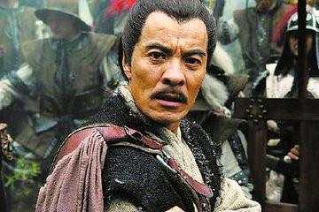 此人差点做了皇帝，县令刨了他的祖坟，从此扬名天下