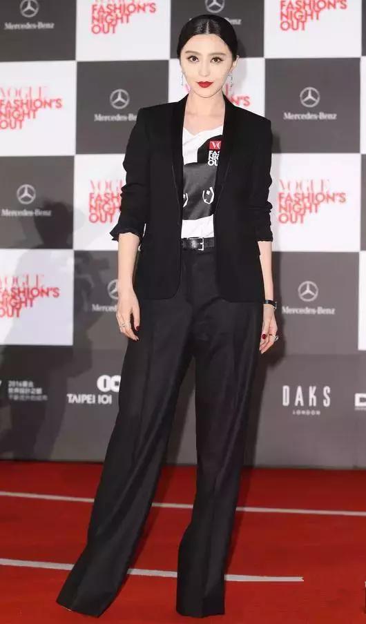 周冬雨同款雪地靴长款怎么搭配,周冬雨宋茜欧阳娜娜