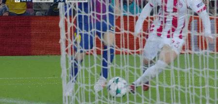 巴萨大胜瓦伦西亚,巴萨皇马欧冠决赛梅西绝杀