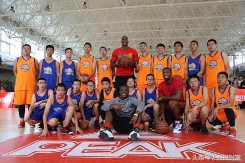 3d打印一体成型跑鞋,3d打印透气跑鞋