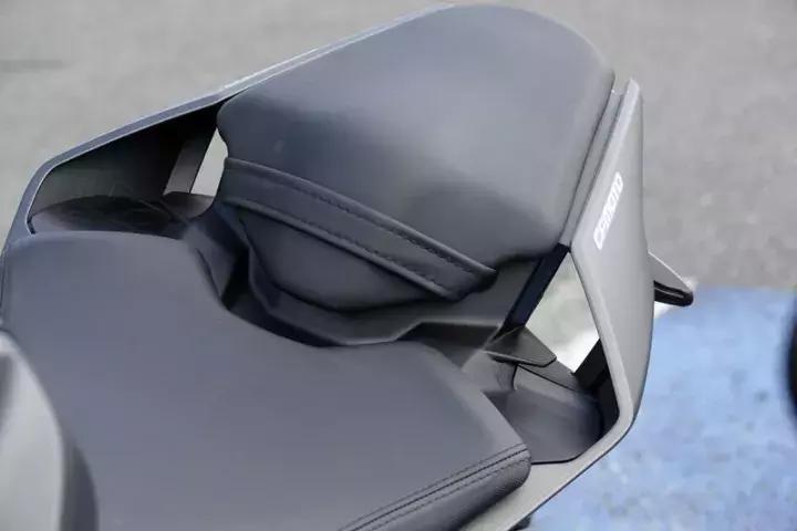 7.21秒国产加速最强250诞生：春风250NK，顺便把一些300cc也秒了