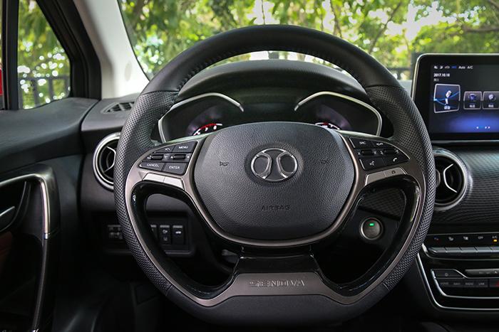 一场视觉盛宴的全方位体验,18年绅宝d50自动挡试驾