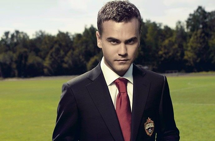 伊戈尔阿金费耶夫欧冠,伊戈尔·阿金费耶夫收入