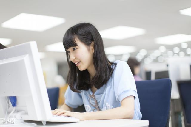 面对大学生的喜欢怎么拒绝,大学女生被要微信如何拒绝