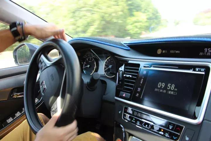 试驾本田思铂睿2010款视频,试驾本田思铂睿