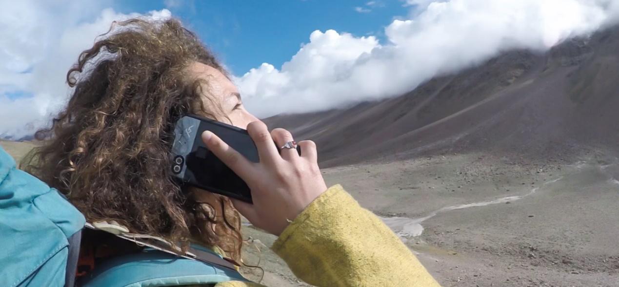 外国卖中国三防手机,老外购买中国小米手机