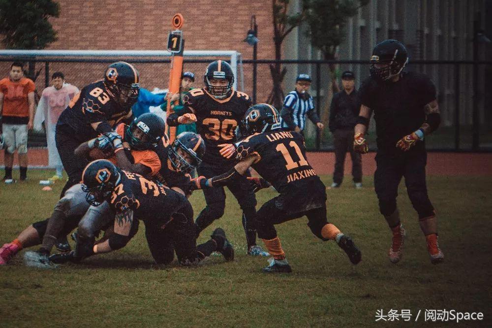 中国人不玩橄榄球的原因,为啥中国人不玩美式橄榄球