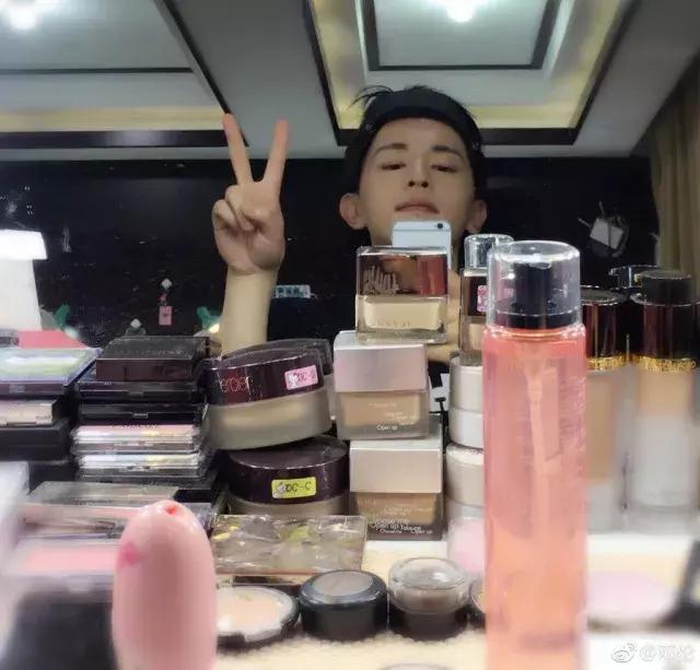 迪丽热巴用过的化妆品,迪丽热巴使用的化妆品