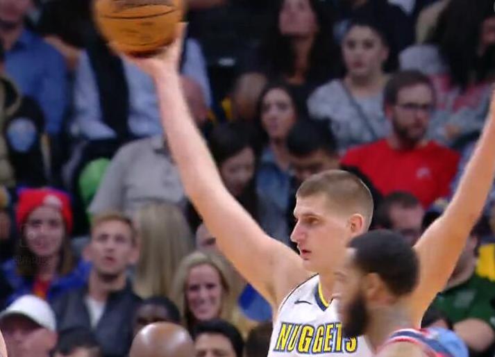 5分5篮板5助攻5抢断5盖帽,单节5分