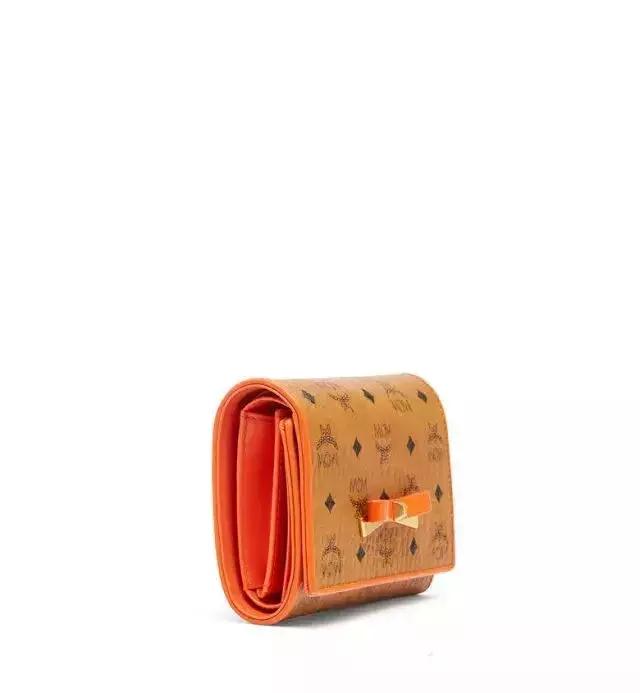 mcm韩国免税店官网价格表,mcm韩国代购比国内一般便宜多少