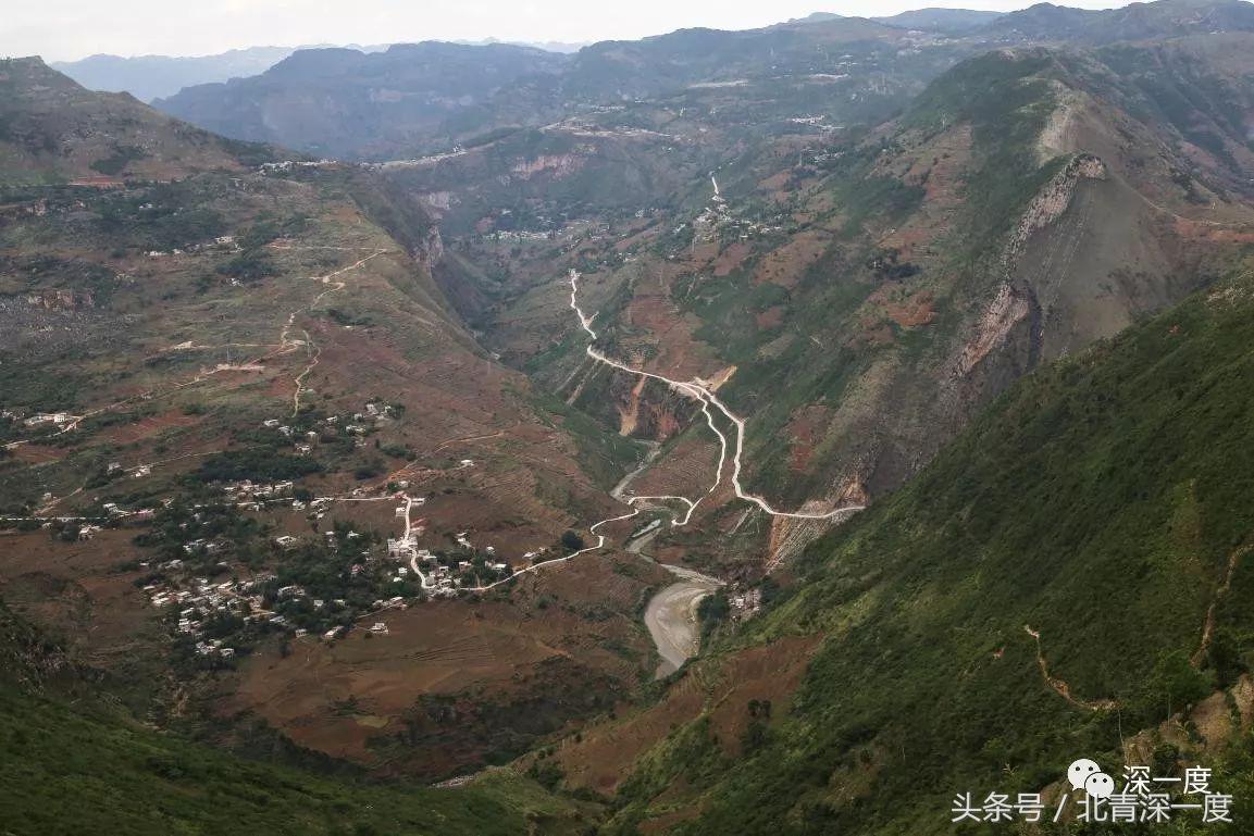 “鹿晗”在泥坑，妈妈在远方，你习以为常的幸福对他们却遥不可及