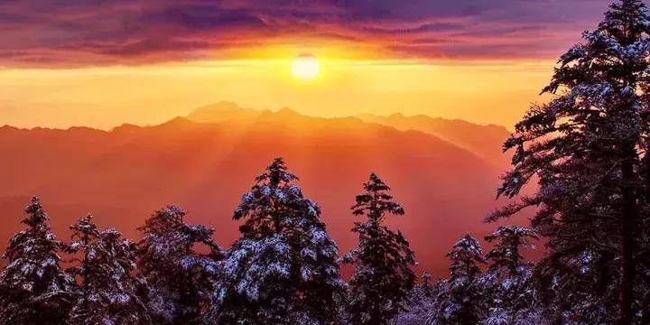 美雪哭了视频完整版,冬天的西岭雪山风景