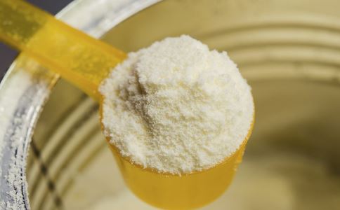 宝宝转奶期间过敏怎么办,宝宝转奶过敏用去就医么