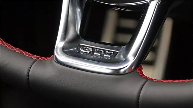 那一抹发自灵魂的疯狂与陪伴，43年来从未变过