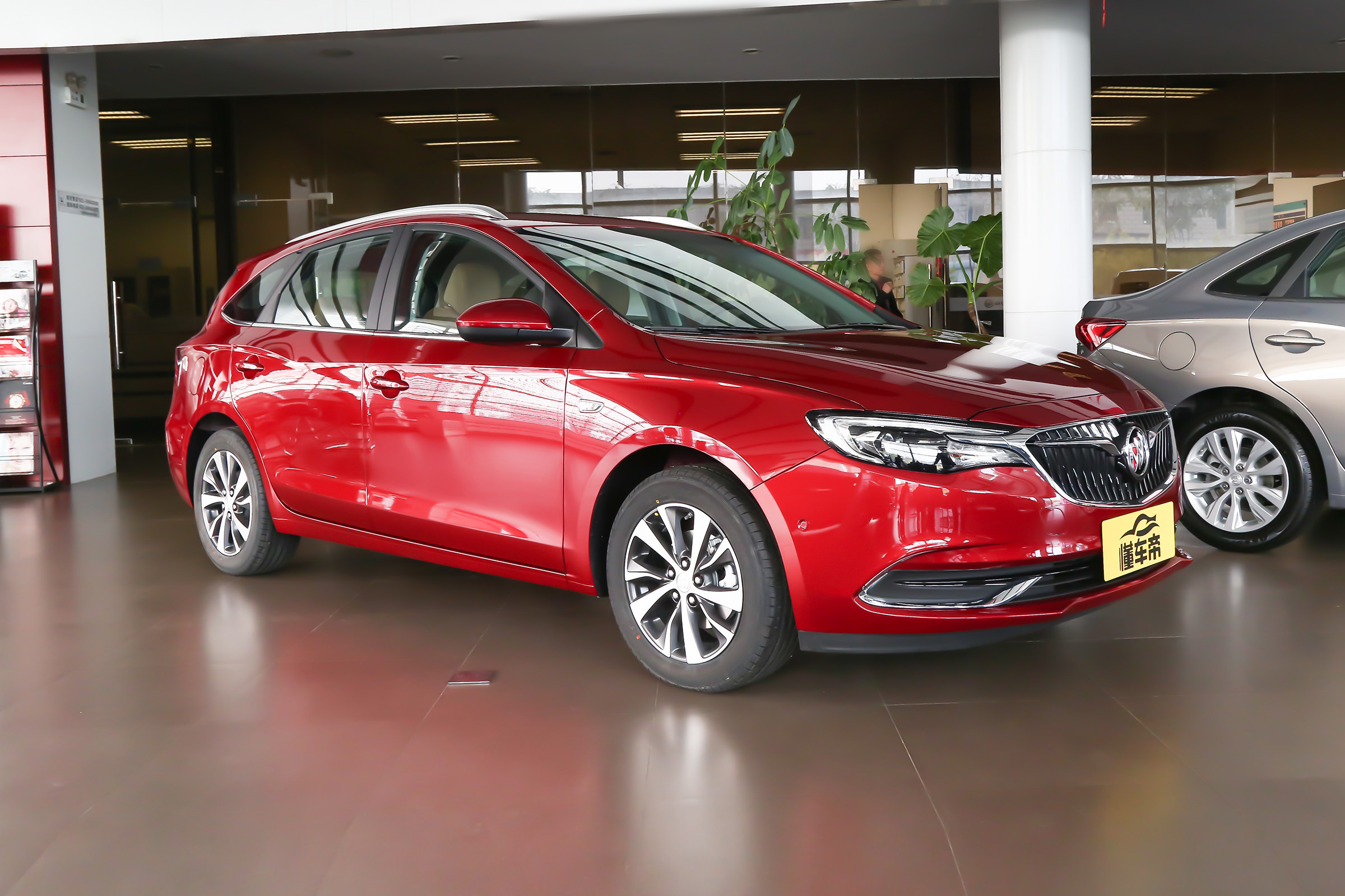 阅朗和朗行性价比,阅朗和朗行哪个更安全