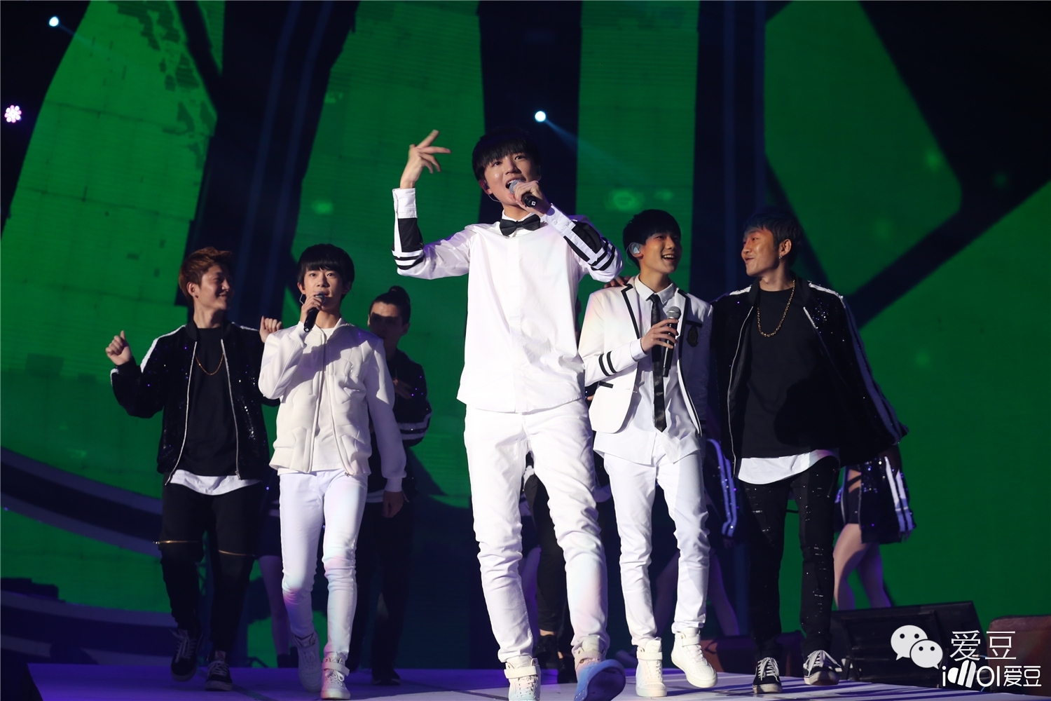 qq音乐盛典bigbang,qq音乐bigbang表演