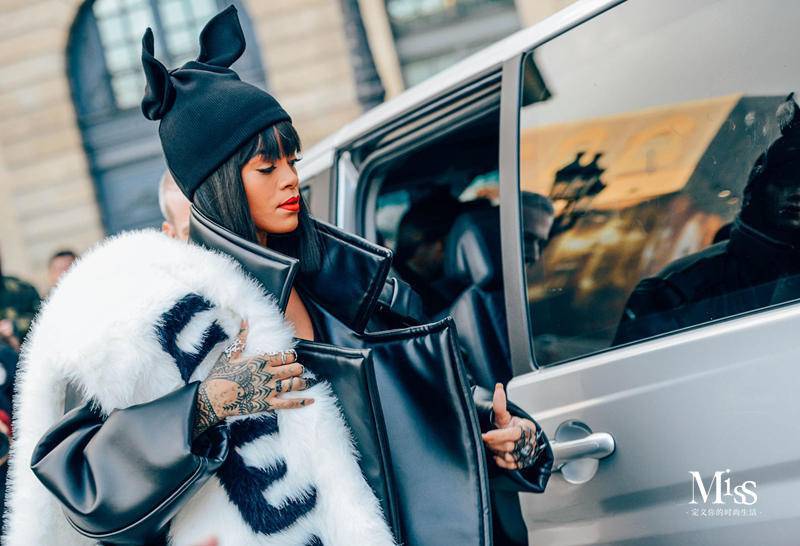 没有男朋友要有保暖的外套,天冷了来选一件温暖皮草