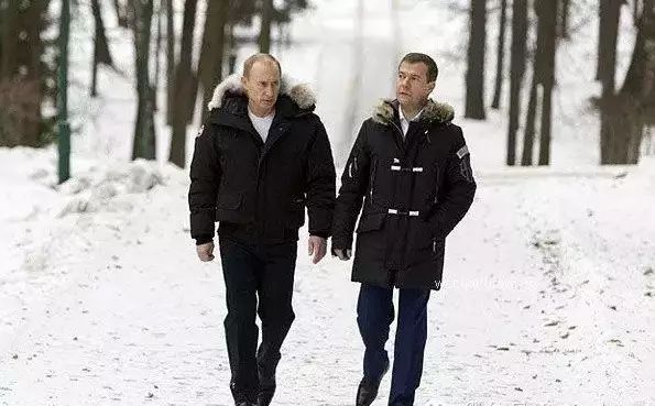 canadagoose羽绒服哪种款式好看,我怕冷但我更怕丑小时代