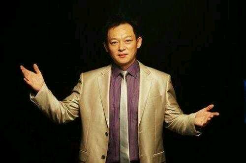 足球名嘴詹俊,著名足球体育解说