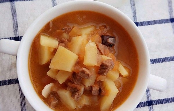 经期吃什么有助于丰胸,月经期间怎样保养胸部