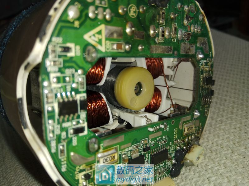 戴森dc有线吸尘器拆解,戴森吸尘器拆解详解