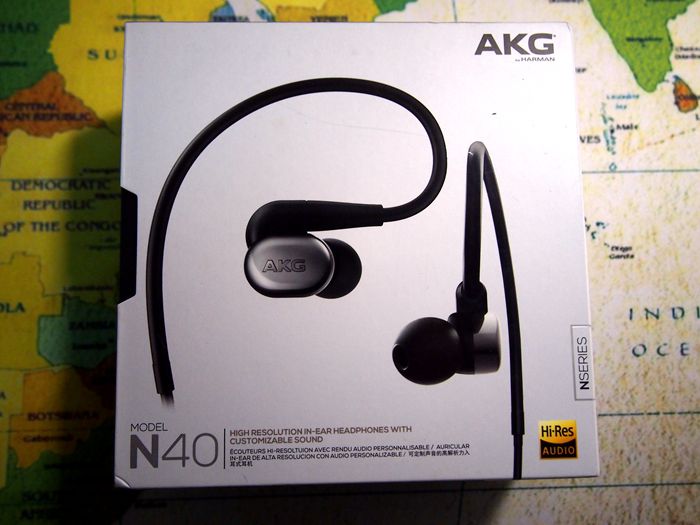 AKGN40圈铁入耳式运动耳塞听后感：可换线模式、生而不凡