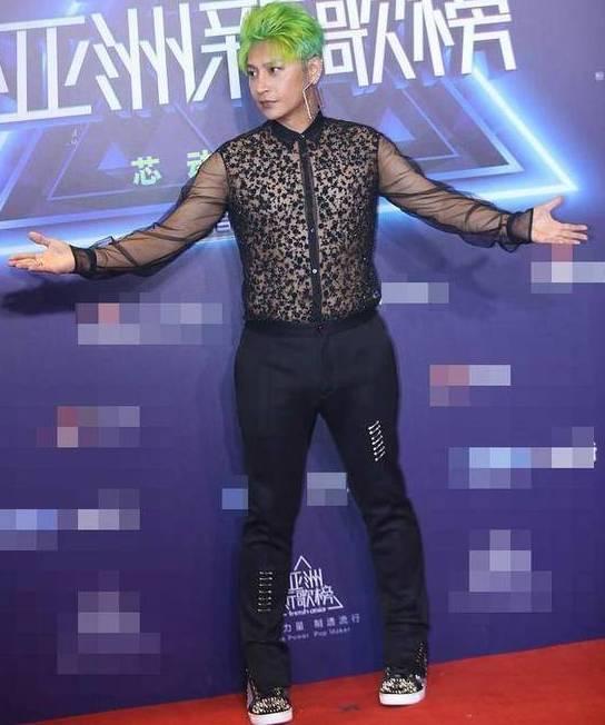 张馨予披白纱服饰,张馨予穿亮黄外套亮相